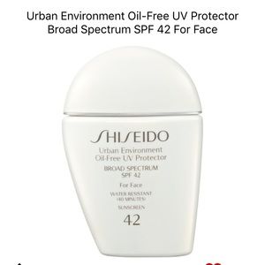 Urban  environment oil-free UV protector SPF 42